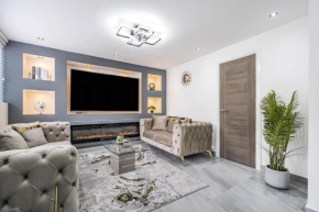Stunning home Excellent location
